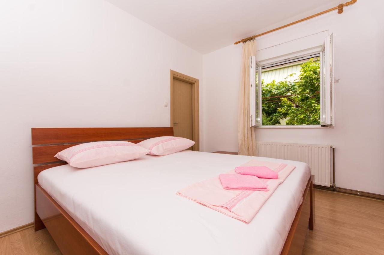 Apartments Ploka Okrug Gornji Ngoại thất bức ảnh