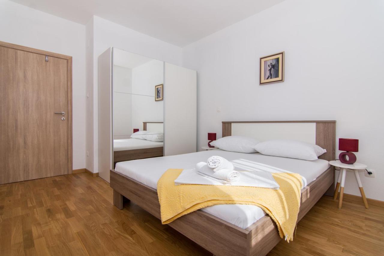 Apartments Ploka Okrug Gornji Ngoại thất bức ảnh