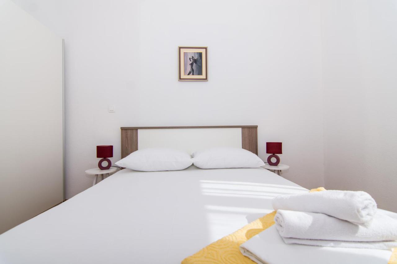 Apartments Ploka Okrug Gornji Ngoại thất bức ảnh