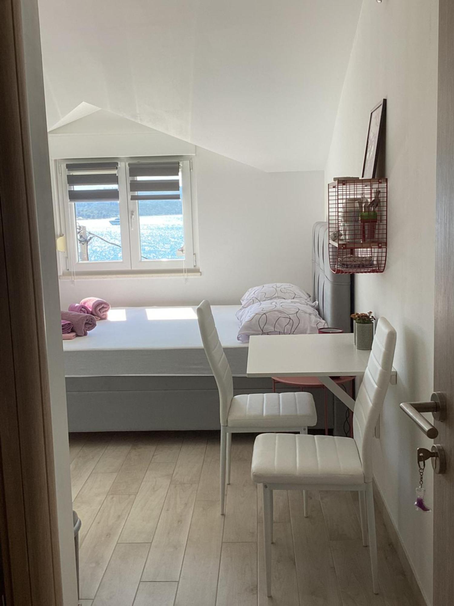 Apartments Ploka Okrug Gornji Ngoại thất bức ảnh