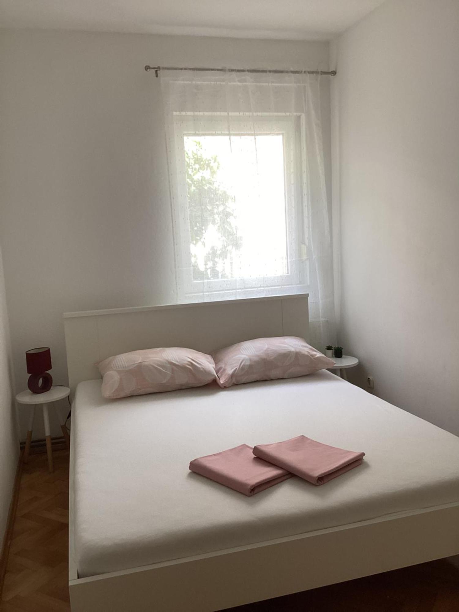 Apartments Ploka Okrug Gornji Ngoại thất bức ảnh